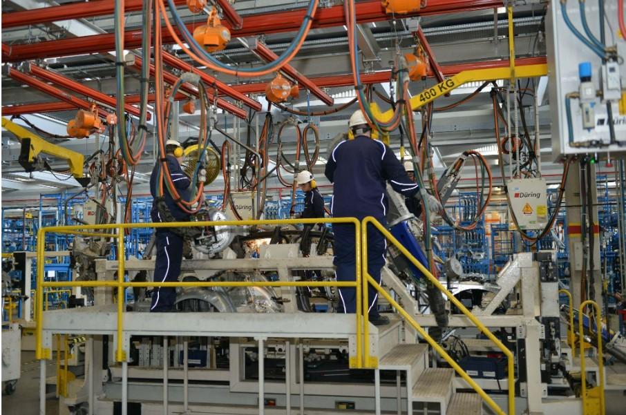 Indústria impulsiona empregos em Santa Catarina e estado cresce mais que o dobro da média nacional