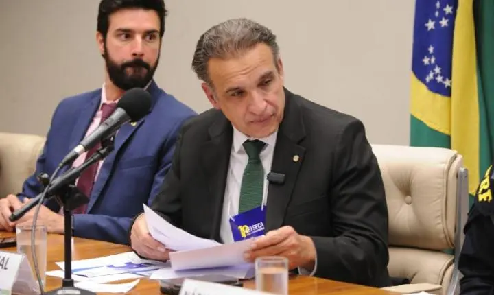 Comissão aprova regras para negociação de dívidas do mercado de energia elétrica