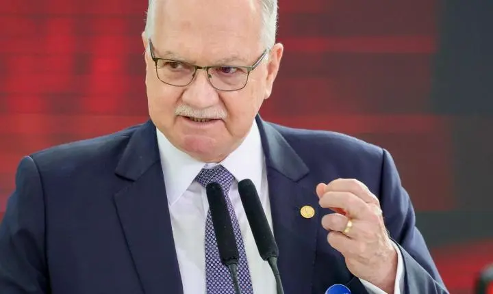 Fachin defende STF após Itália apontar parcialidade no caso Zambelli