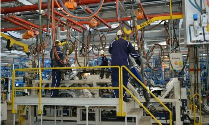 Indústria impulsiona empregos em Santa Catarina e estado cresce mais que o dobro da média nacional