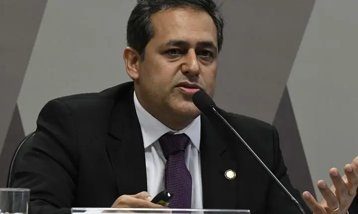 Presidente da Unafisco presta depoimento à PF como investigado